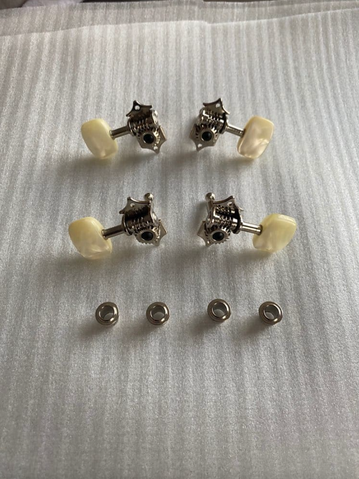 Hofner Bass Tuners String Machine Heads Pegs 2R2L