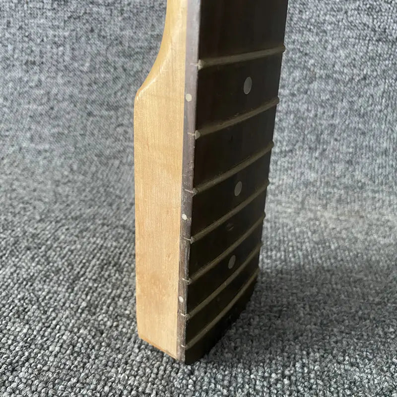 5 String Electric Bass Maple Wood Neck, Rosewood 20 Frets Fingerboard